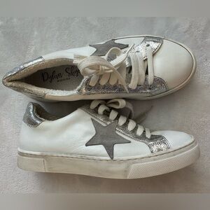 Dylan Star Silver Star Italian Sneakers. 37 women’s